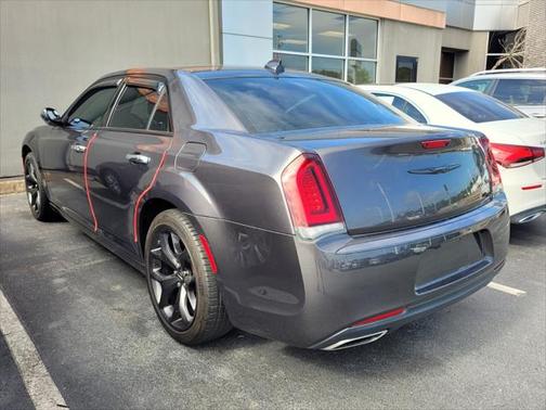 2021 Chrysler 300 Touring