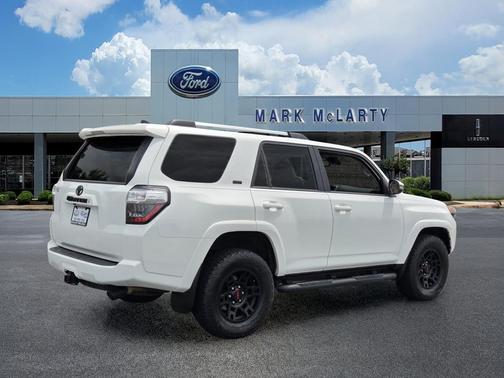 White 2022 Toyota 4Runner SR5 Premium
