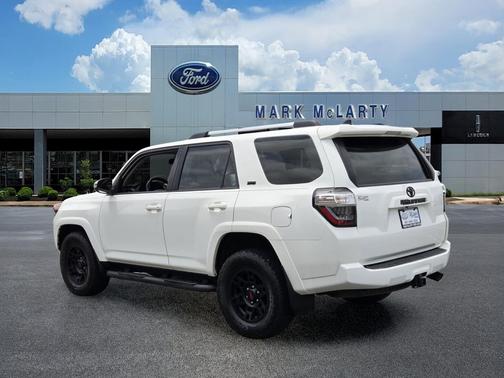 White 2022 Toyota 4Runner SR5 Premium