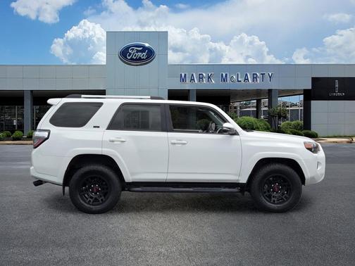 White 2022 Toyota 4Runner SR5 Premium