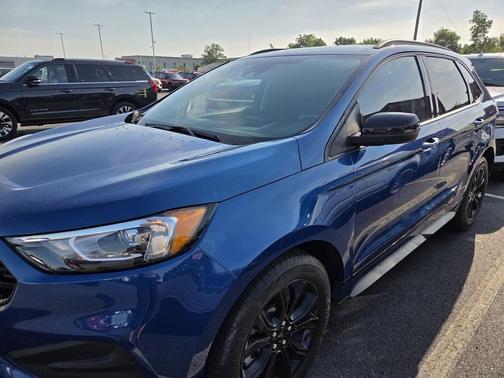 ATLAS BLUE 2024 Ford Edge SE