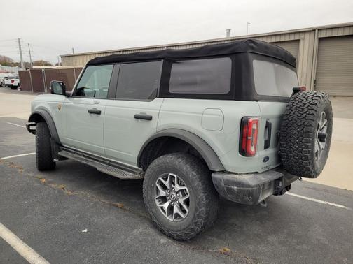 2022 Ford Bronco Badlands