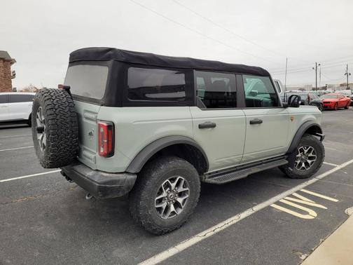 2022 Ford Bronco Badlands