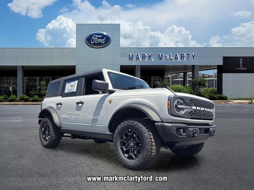 AVALANCHE GRAY 2026 Ford Bronco Badlands