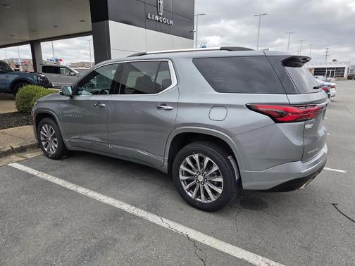 2023 Chevrolet Traverse Premier