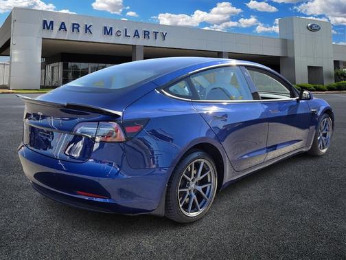 2022 Tesla Model 3 Standard Range