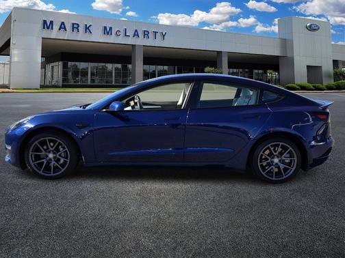 2022 Tesla Model 3 Standard Range