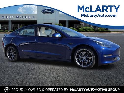 2022 Tesla Model 3 Standard Range