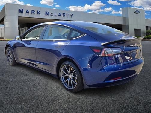 2022 Tesla Model 3 Standard Range