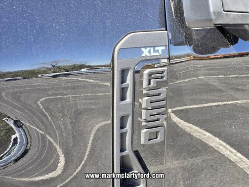 AGATE BLACK 2026 Ford F-250 XLT