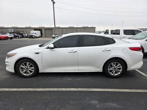 2018 Kia Optima LX