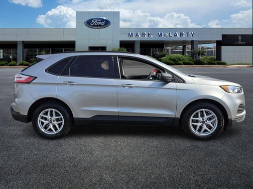 2023 Ford Edge SE