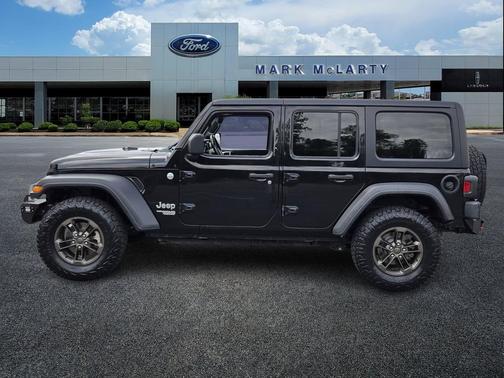 Black Clearcoat 2021 Jeep Wrangler Unlimited Sport