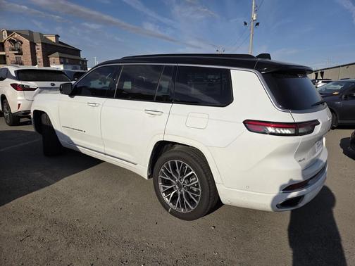2025 Jeep Grand Cherokee L Summit Reserve