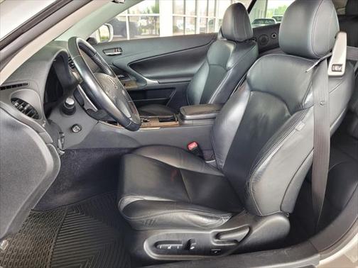 2010 Lexus IS 250C Base