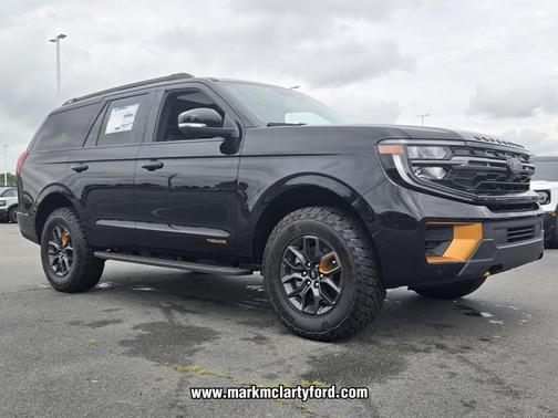 AGATE BLACK METALLIC 2026 Ford Expedition Tremor