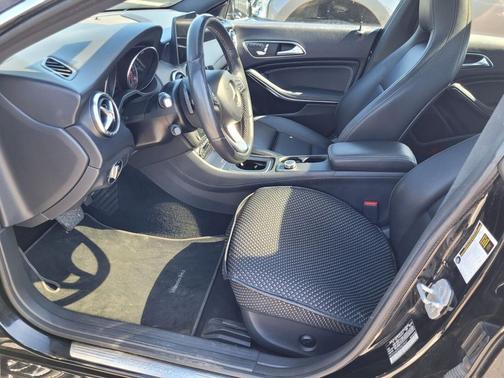 2018 Mercedes-Benz CLA 250 Base