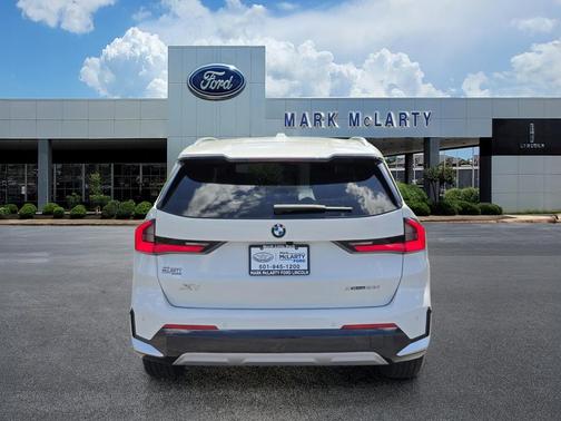 Alpine White 2025 BMW X1 xDrive28i