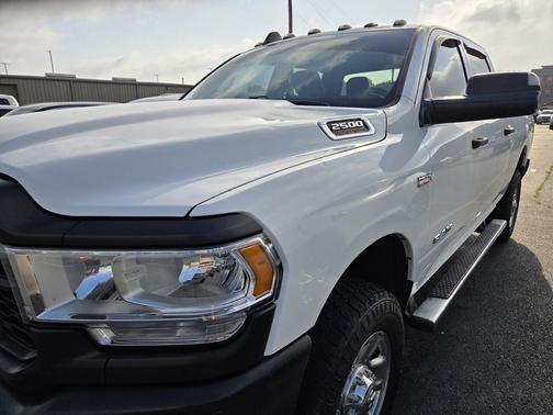 Bright White Clearcoat 2021 RAM 2500 Tradesman Crew Cab 4x4 6'4' Box