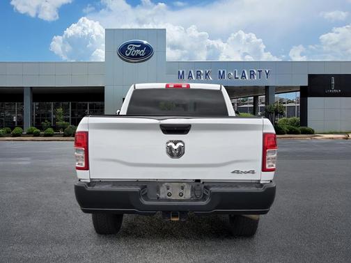 Bright White Clearcoat 2021 RAM 2500 Tradesman Crew Cab 4x4 6'4' Box