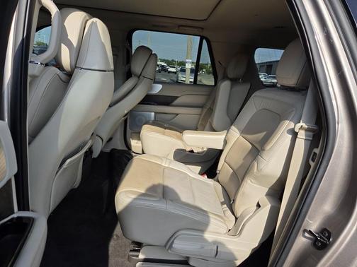 ICED MOCHA 2020 Lincoln Navigator Reserve
