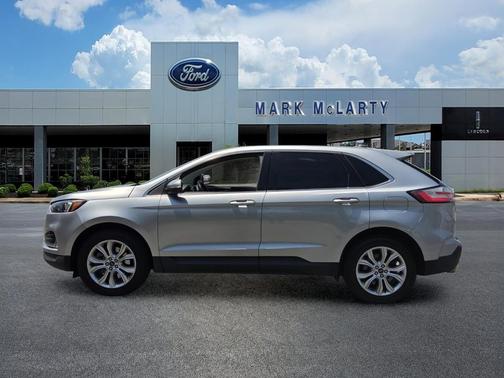 ICONIC SILVER 2022 Ford Edge Titanium