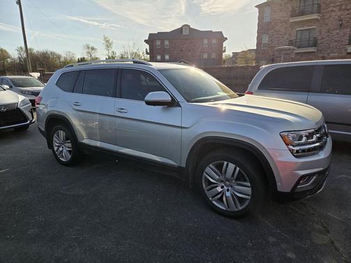 2018 Volkswagen Atlas 3.6L SEL Premium