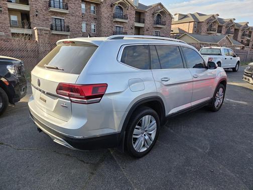 2018 Volkswagen Atlas 3.6L SEL Premium