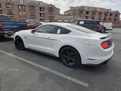 2019 Ford Mustang EcoBoost