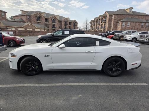 2019 Ford Mustang EcoBoost