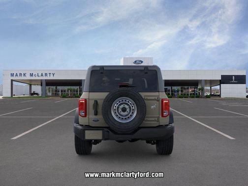 2025 Ford Bronco Base