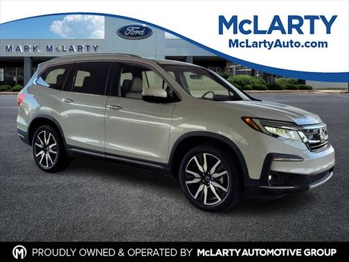 2022 Honda Pilot Touring 8-Passenger