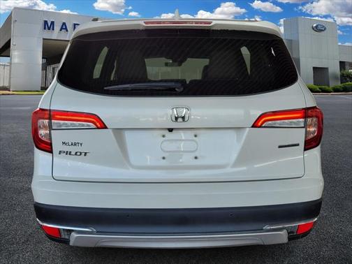 2022 Honda Pilot Touring 8-Passenger