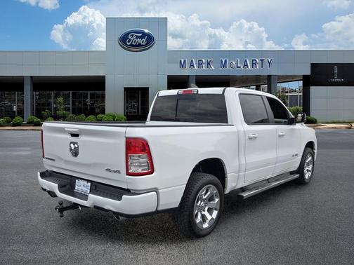 Bright White Clearcoat 2022 RAM 1500 Big Horn/Lone Star
