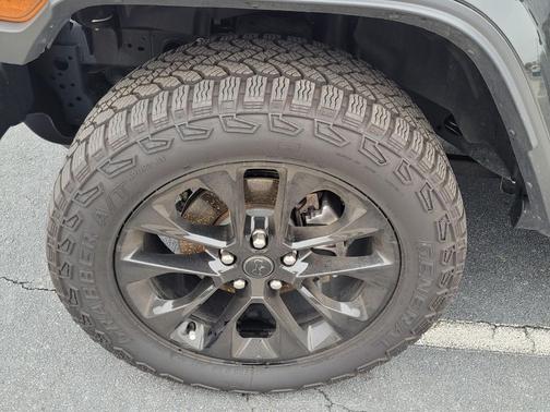 2025 Jeep Gladiator Nighthawk