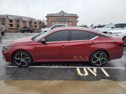 2024 Nissan Altima SR FWD