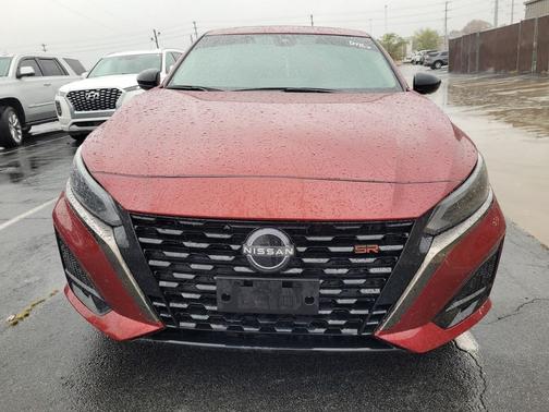 2024 Nissan Altima SR FWD