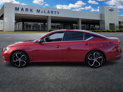 2024 Nissan Altima SR FWD