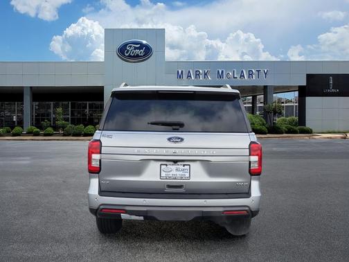 ICONIC SILVER METALLIC 2024 Ford Expedition Max XLT
