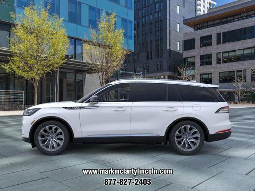 Pristine White Metallic Tri-Coat 2026 Lincoln Aviator Reserve