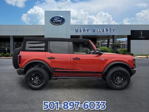 HOT PEPPER RED MET TINT CC 2022 Ford Bronco Wildtrak