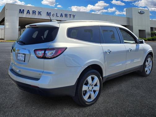 2017 Chevrolet Traverse 1LT