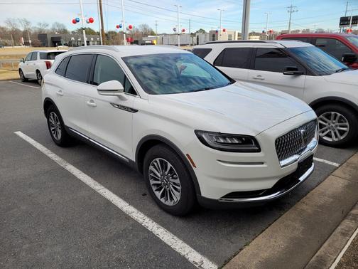 2022 Lincoln Nautilus Standard