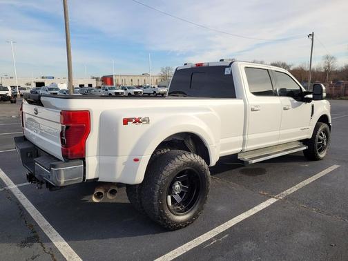 2022 Ford F-350 Lariat