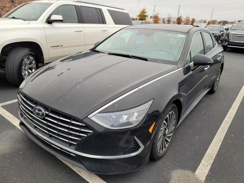 2023 Hyundai SONATA Hybrid SE