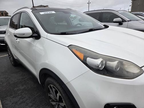 Snow White Pearl 2017 Kia Sportage EX