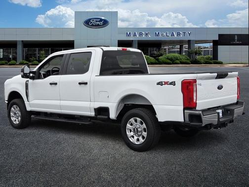 OXFORD WHITE 2024 Ford F-250 XLT