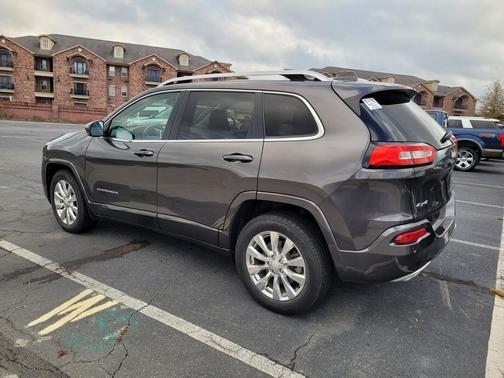2018 Jeep Cherokee Overland