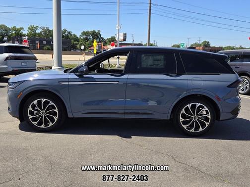 WHISPER BLUE MET CC 2026 Lincoln Nautilus Reserve
