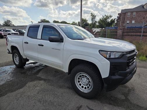 Summit White 2024 Chevrolet Colorado WT